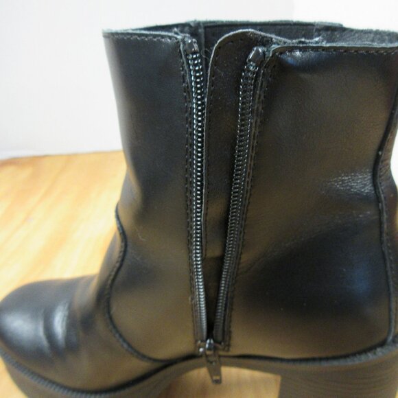 HOUSE OF HARLOW 1960 Hawthorne Black Leather Ankle Boot Size 9 Platform Bootie - Picture 9 of 16